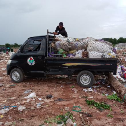 Membebaskan Realitas Kelam di Desa dan Tantangan bagi Pengelola Sampah